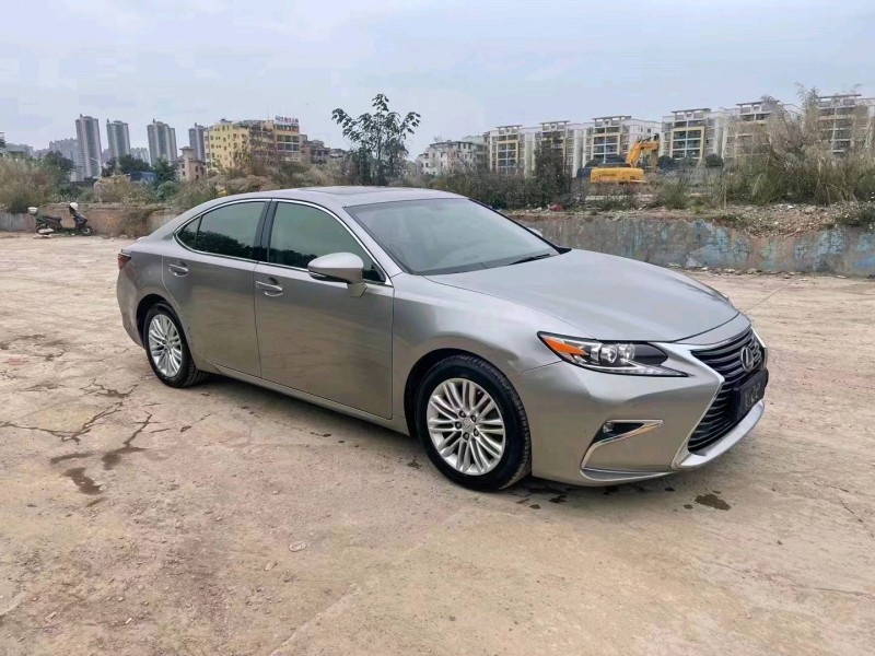 邯郸17年雷克萨斯ES9