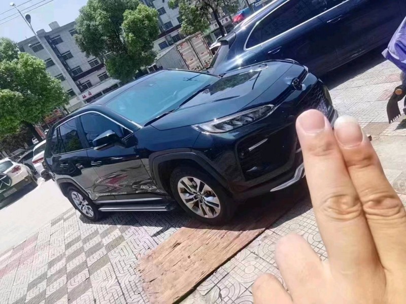 邯郸21年丰田威兰达1