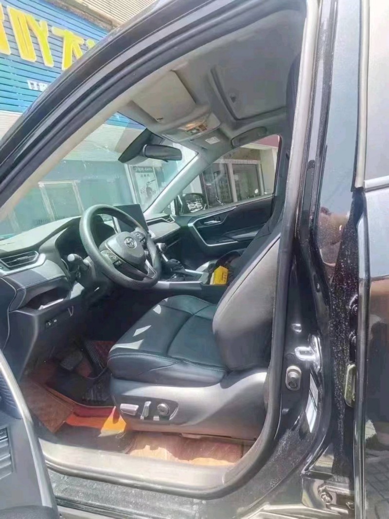 邯郸21年丰田威兰达4