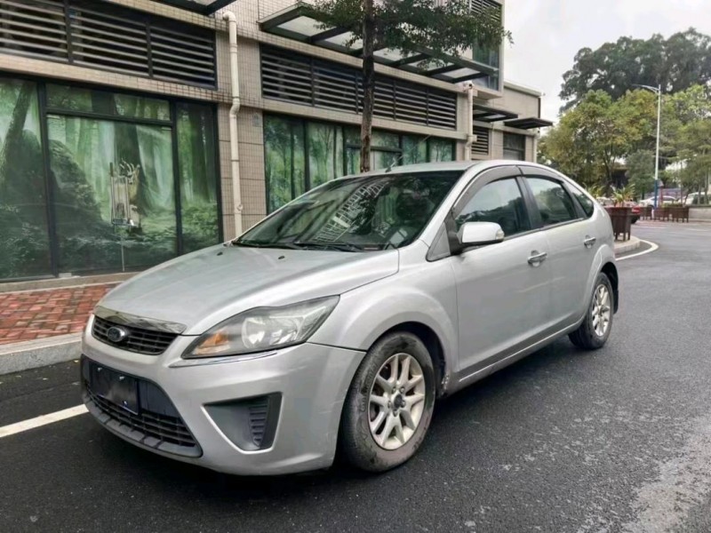 中山11年福特福克斯2