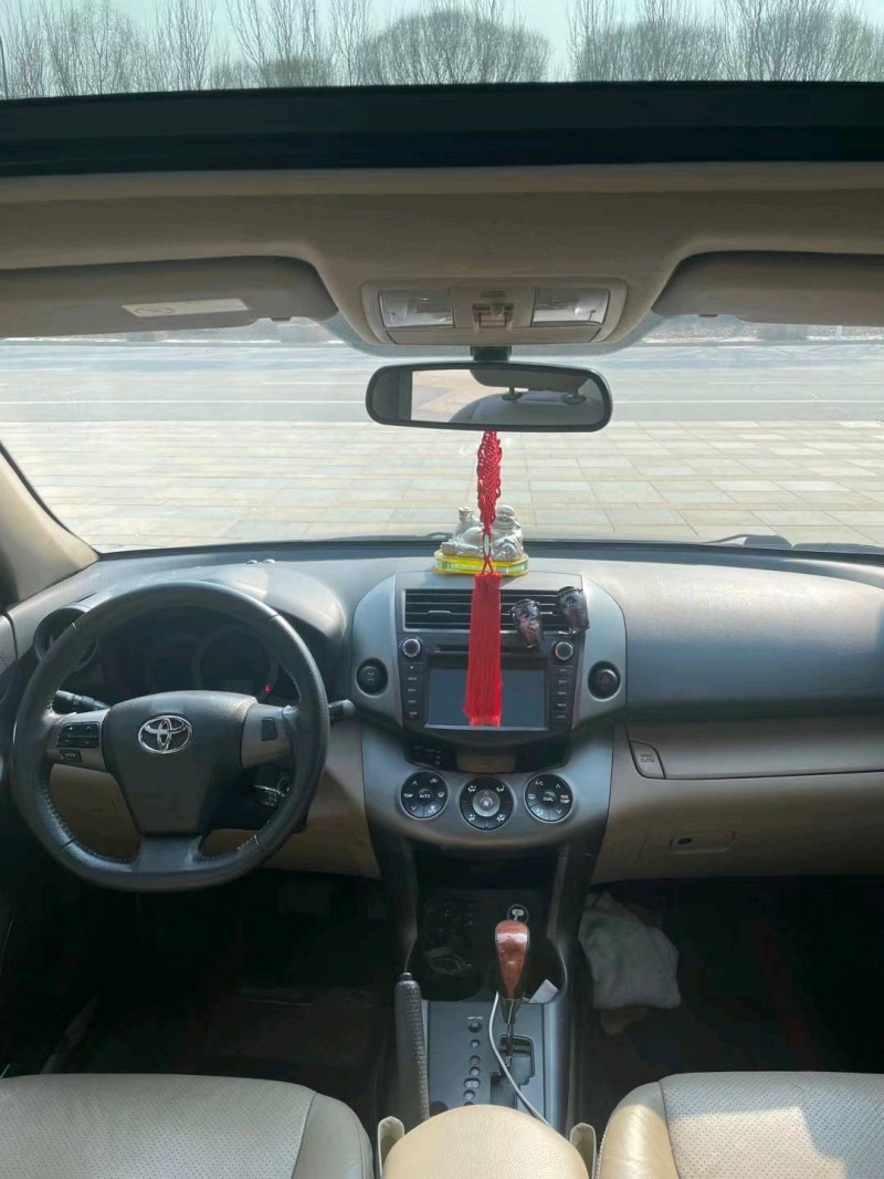 沈阳12年丰田RAV45
