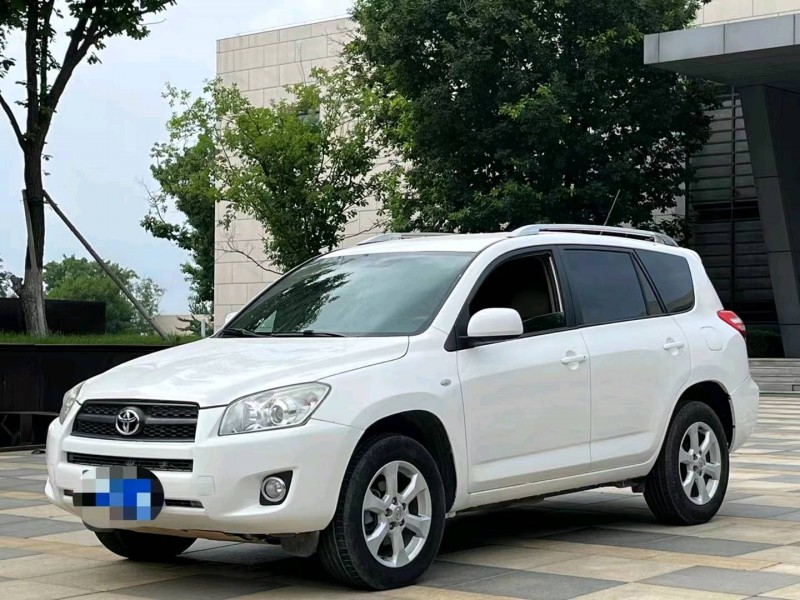 沈阳13年丰田RAV4荣放2