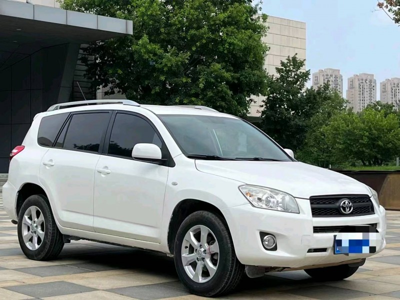 沈阳13年丰田RAV4荣放3