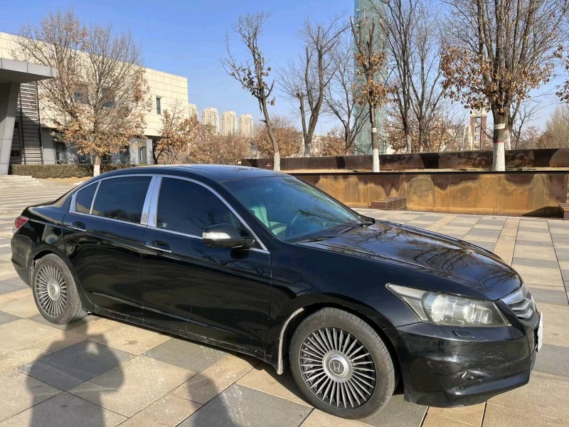 沈阳11年本田雅阁3