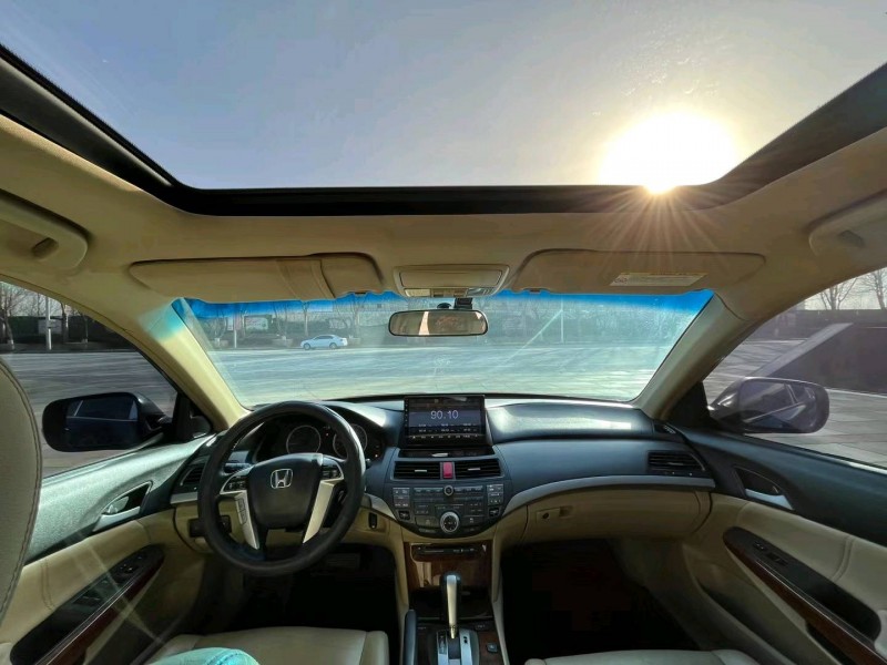 沈阳11年本田雅阁7