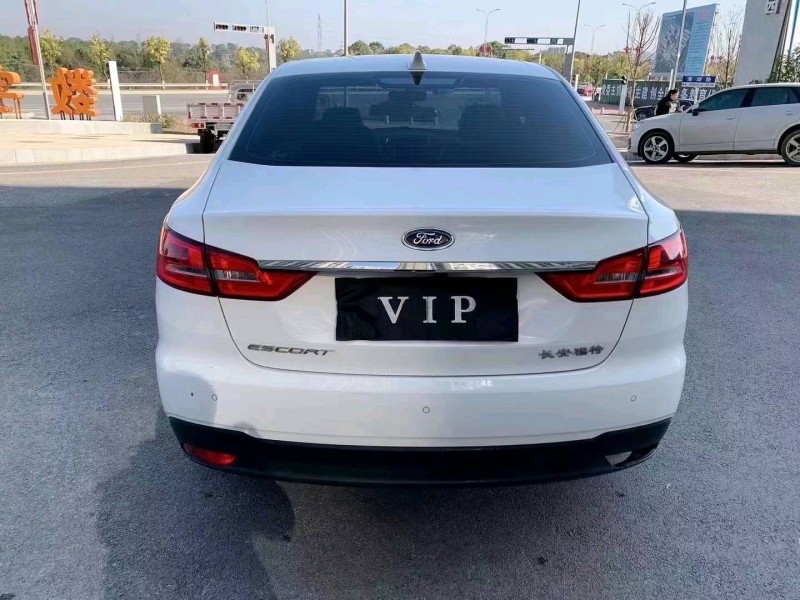 宜春21年福特福睿斯2