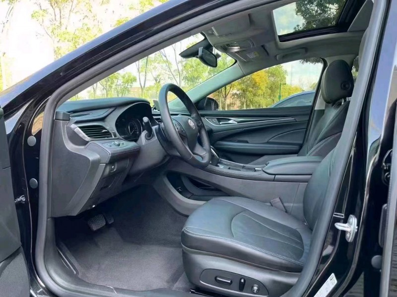 宜春21年别克君越4