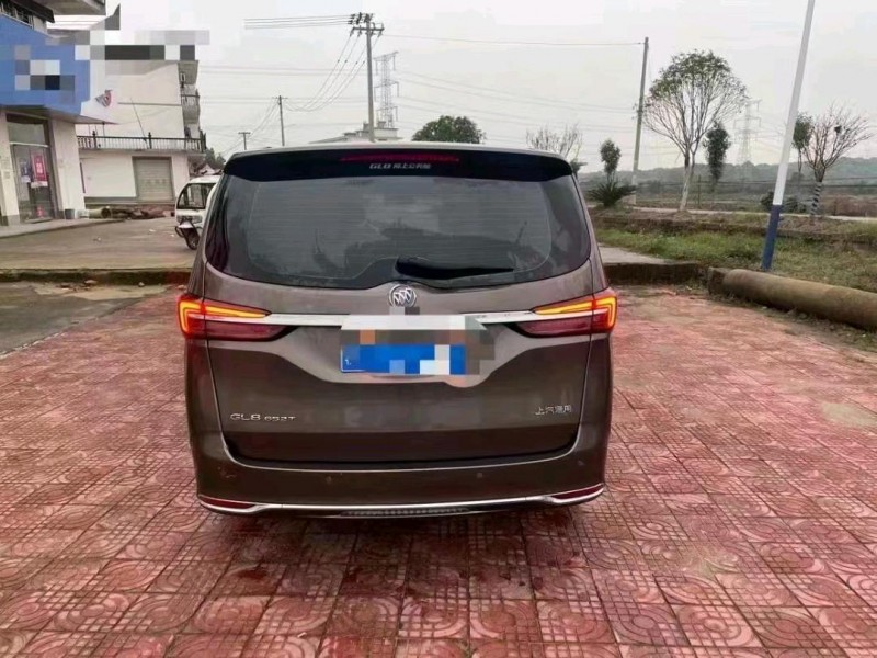 嘉兴21年别克GL82