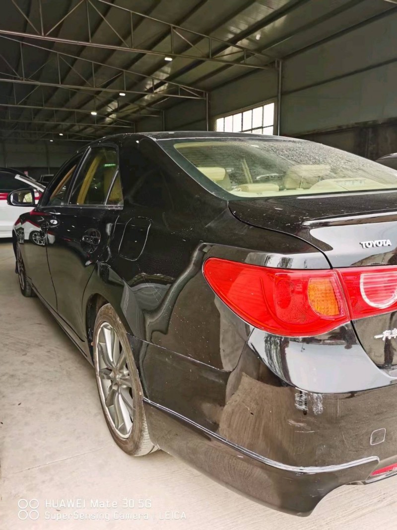 保定13年丰田锐志3