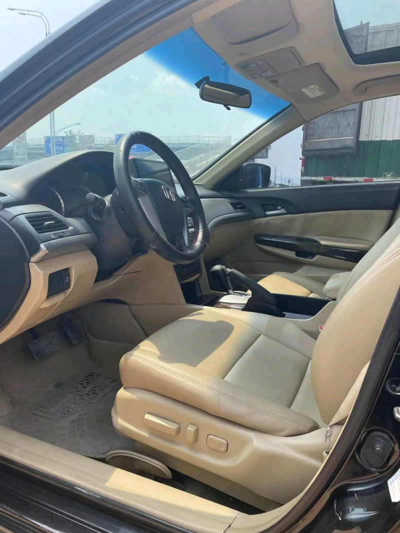 广州10年本田雅阁4