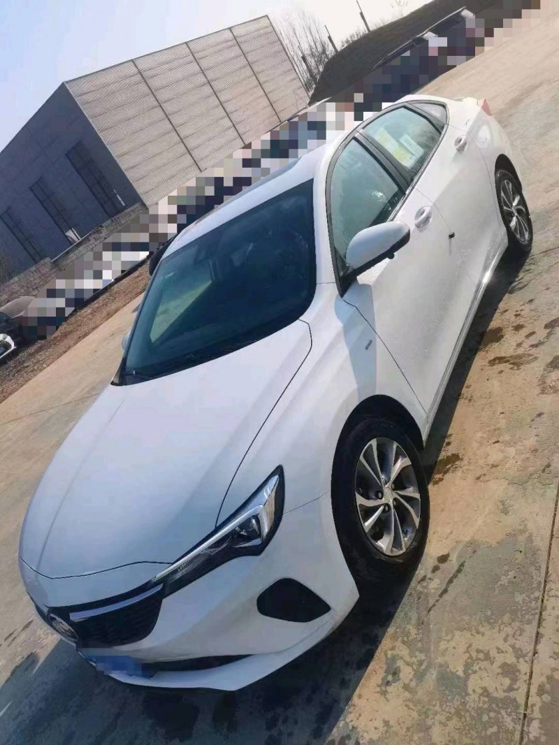 临沂22年别克威朗3