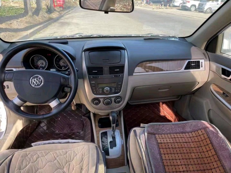 临沂16年别克凯越4