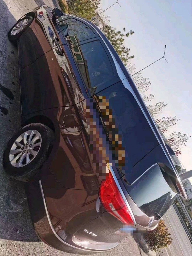 临沂17年别克GL83