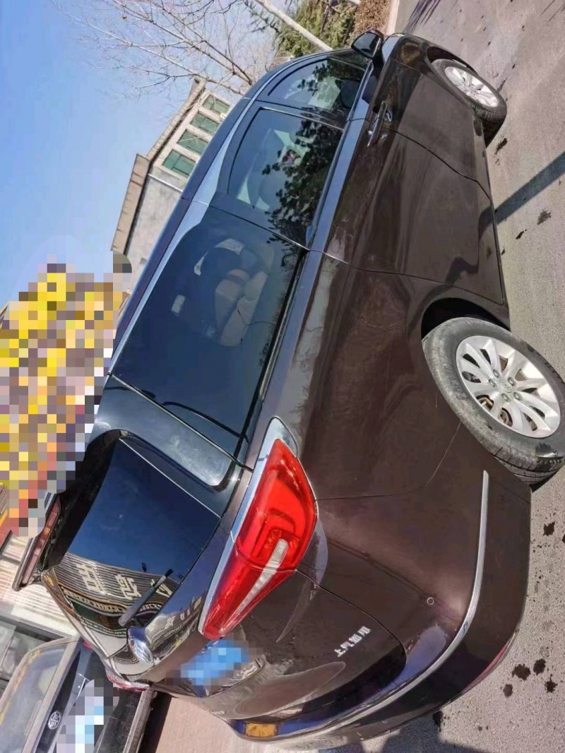 临沂17年别克GL82