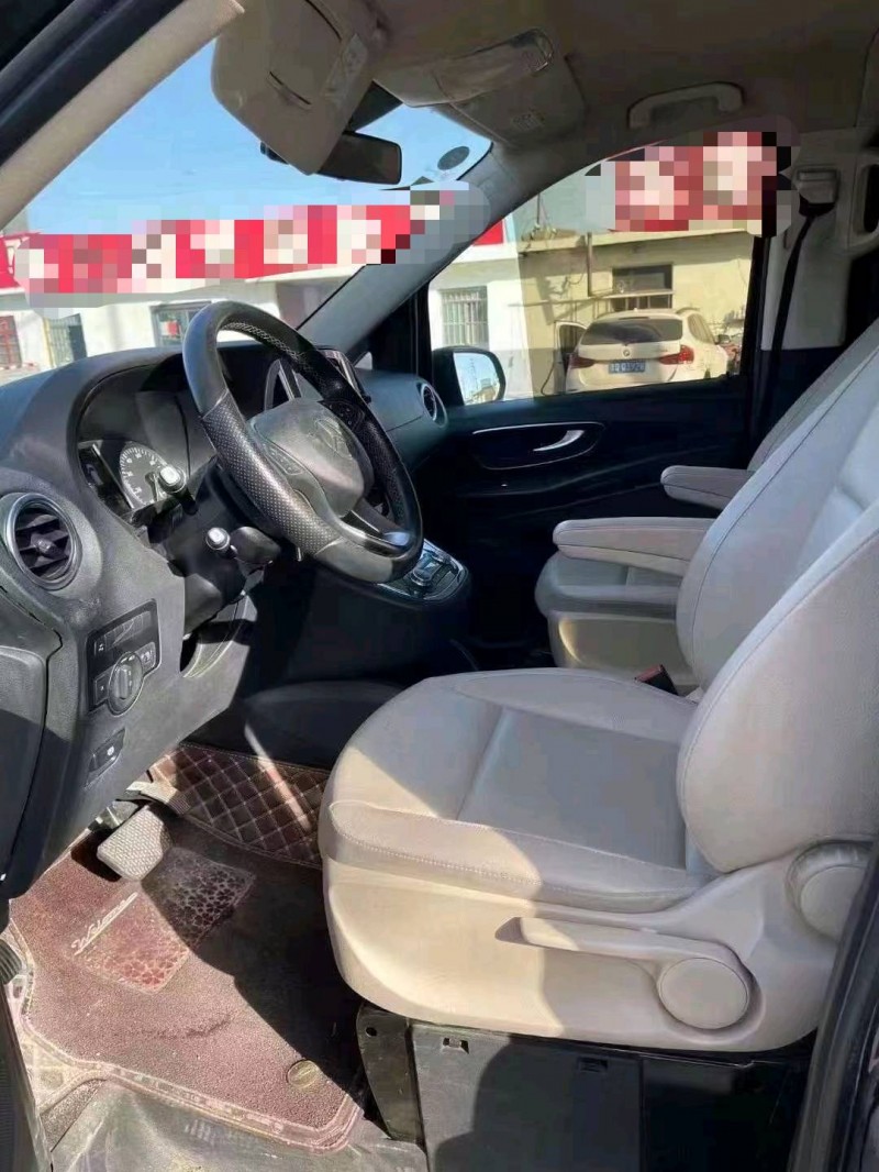 临沂17年奔驰威霆6