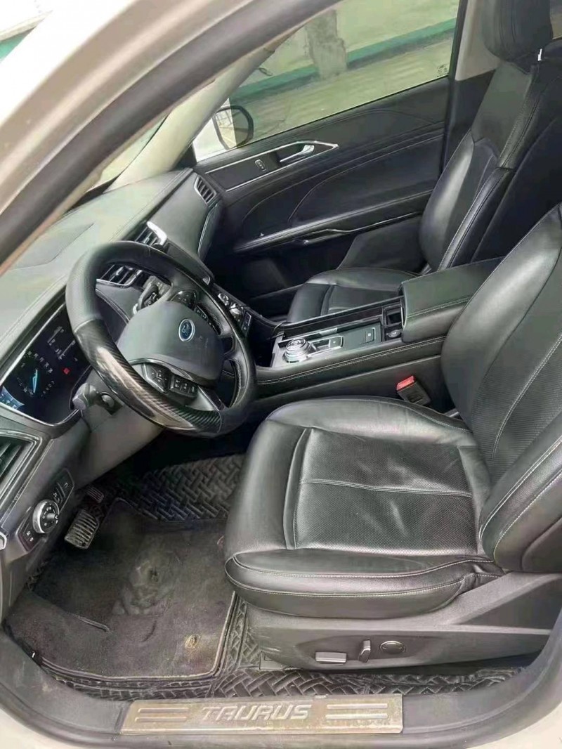 邵阳16年福特金牛座3