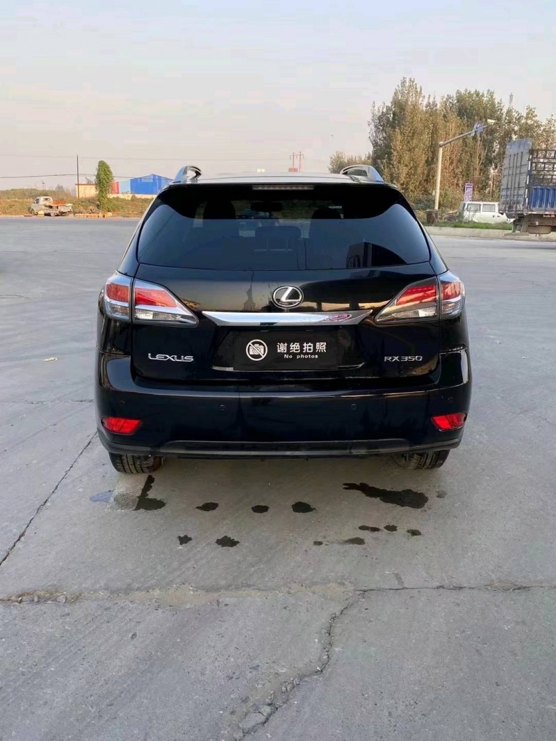 保定13年雷克萨斯RX9