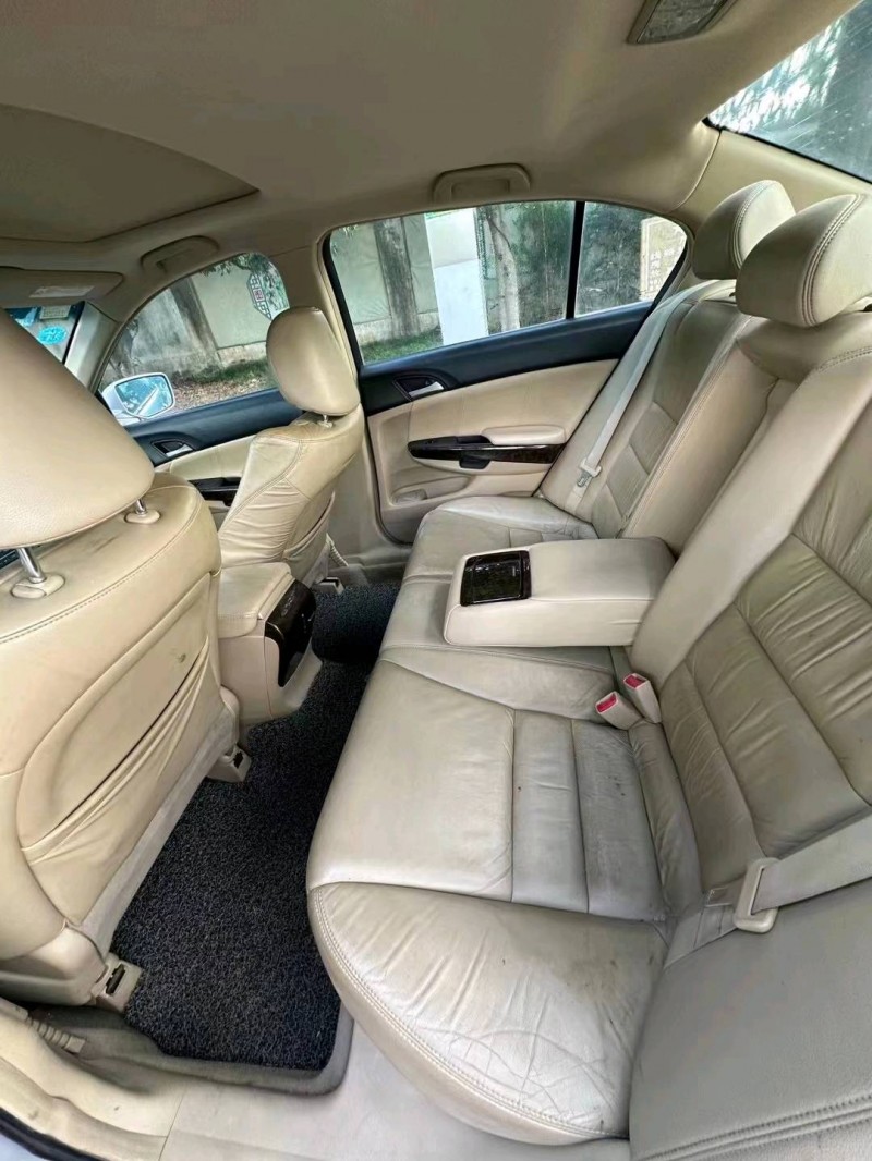 广州09年本田雅阁5