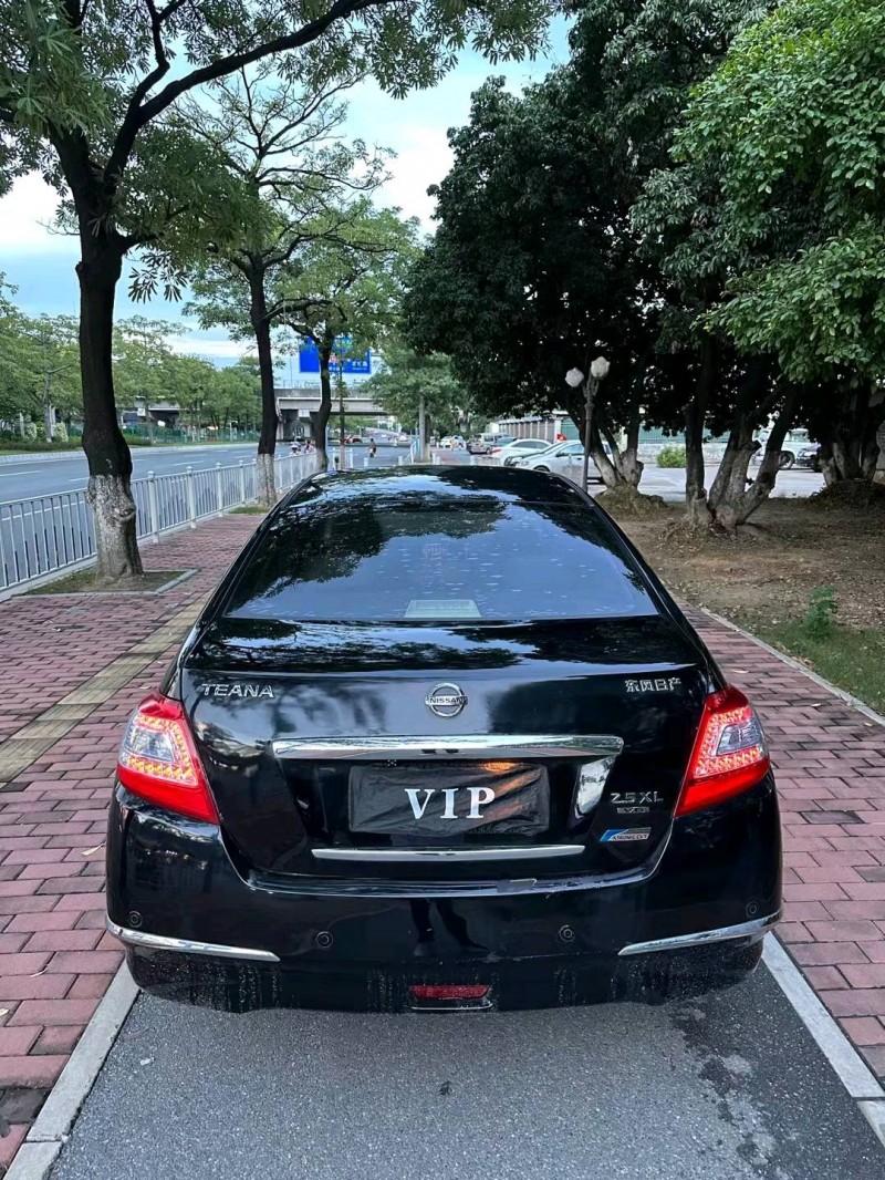 广州11年日产天籁9