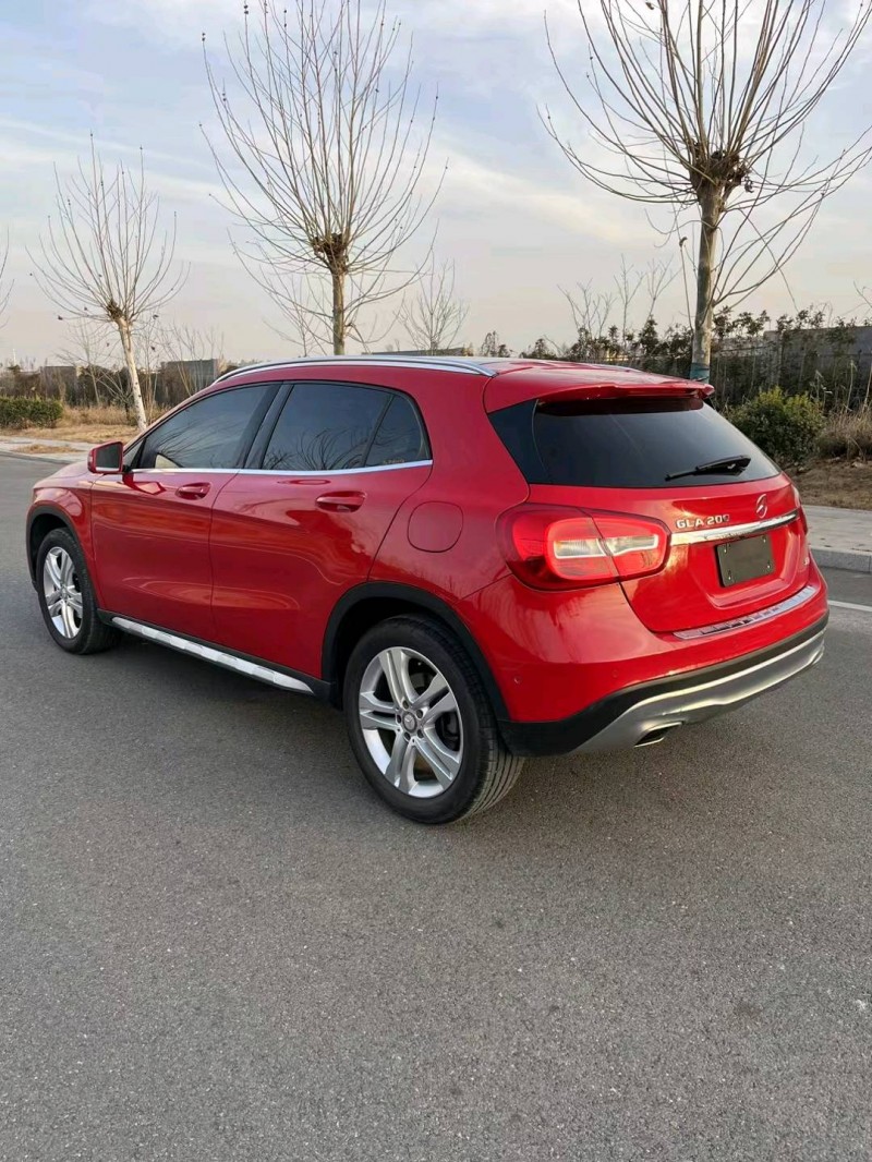 徐州17年奔驰GLA6