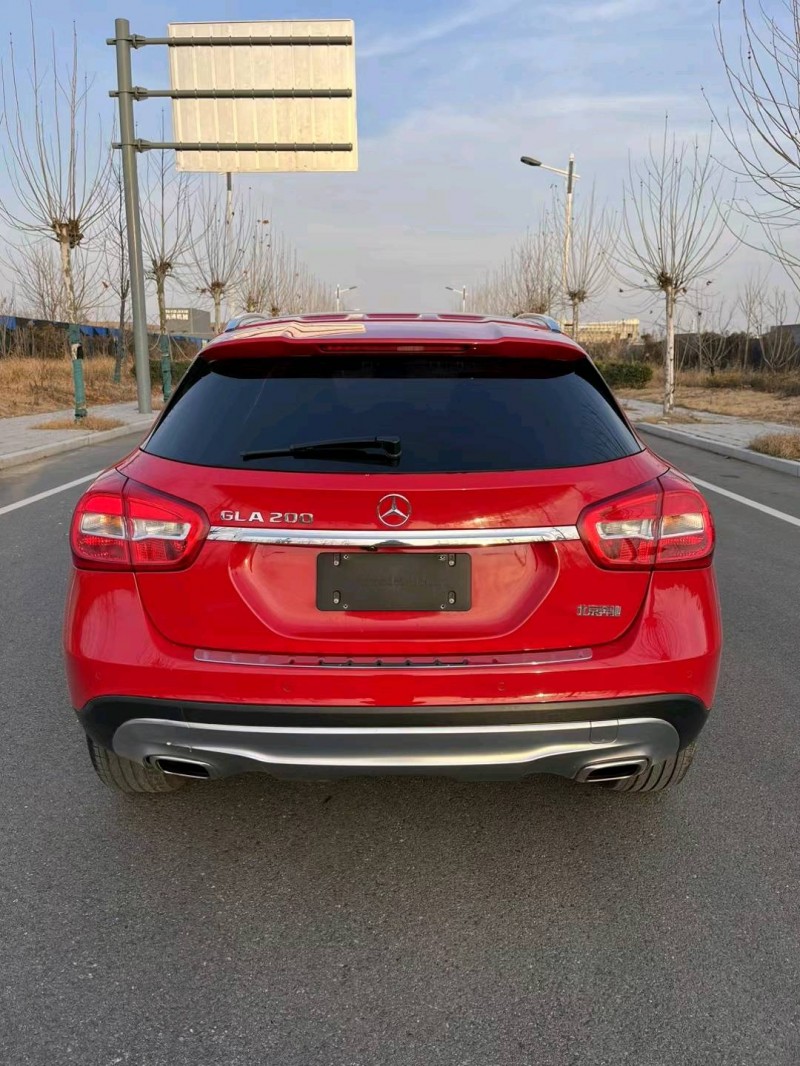 徐州17年奔驰GLA9