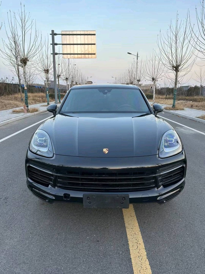 徐州18年保时捷卡宴9