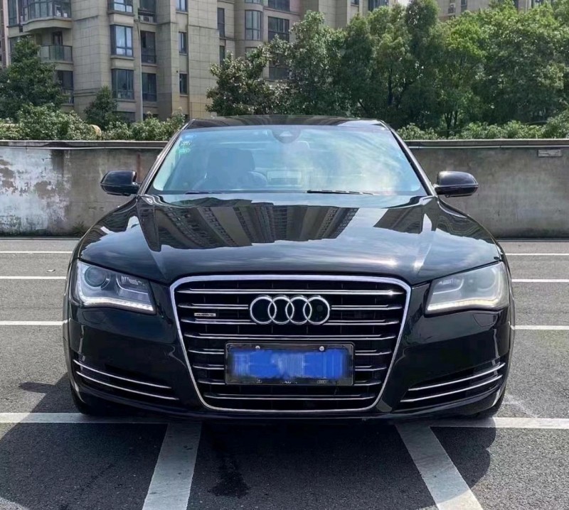 嘉兴11年奥迪A8L1