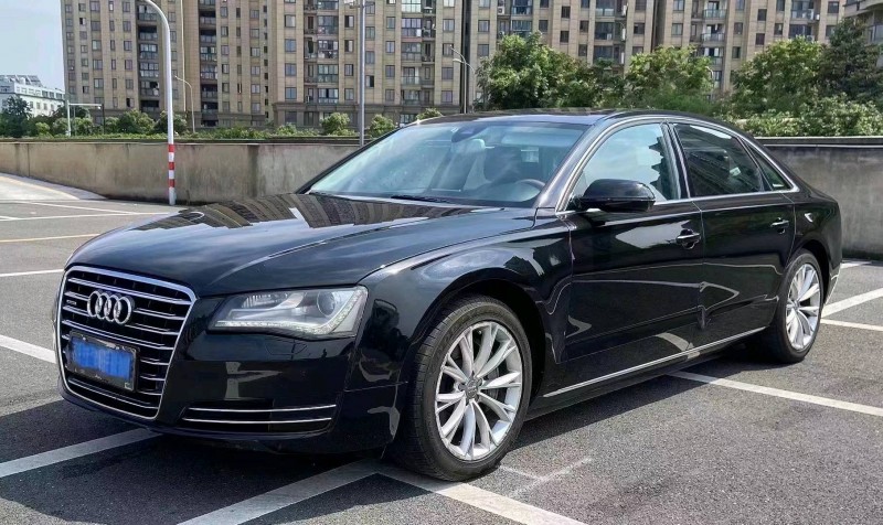 嘉兴11年奥迪A8L2