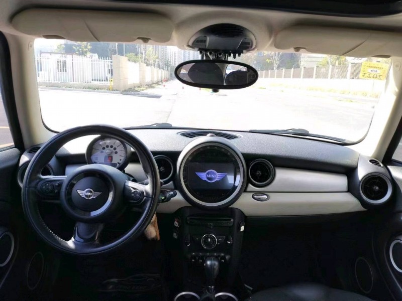 蘇州11年MINICooper4