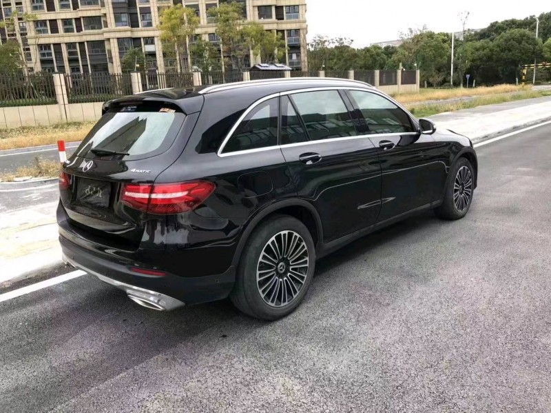 苏州19年奔驰GLC9