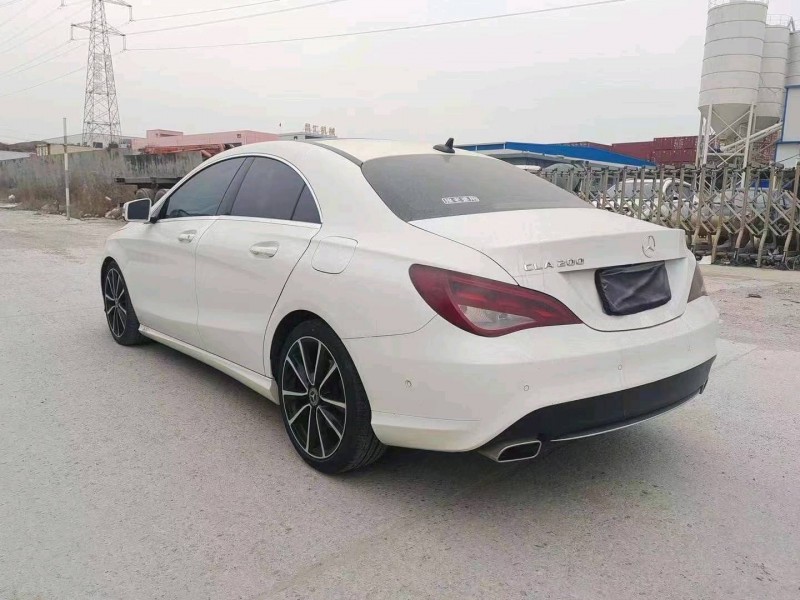 东营16年奔驰CLA2