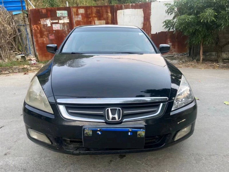 广州05年本田雅阁1