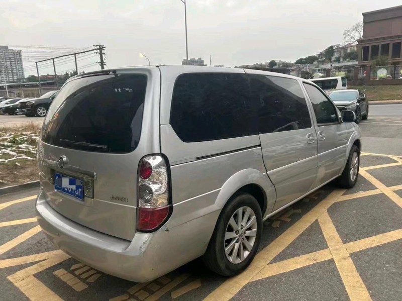 宜春13年别克GL83