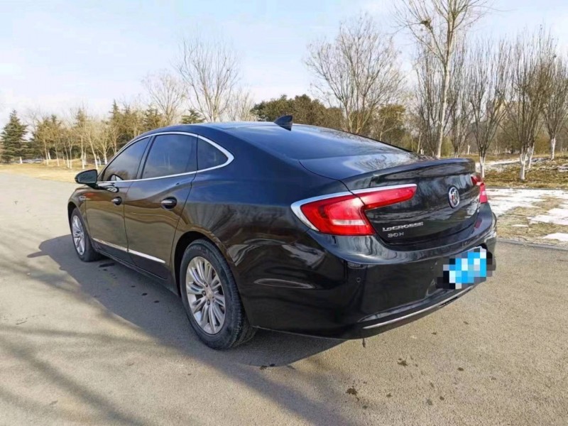 枣庄18年别克君越6