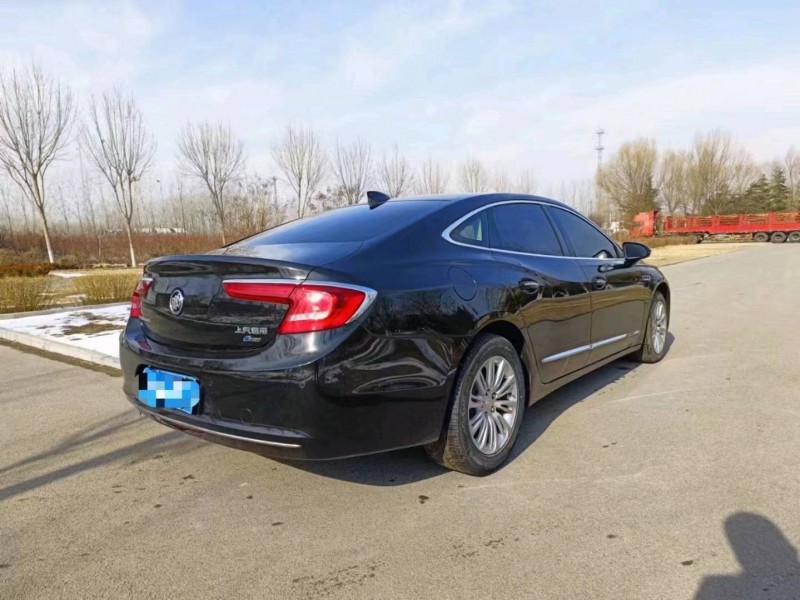 枣庄18年别克君越1