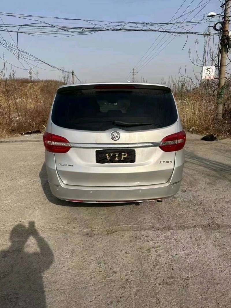 枣庄17年别克GL81