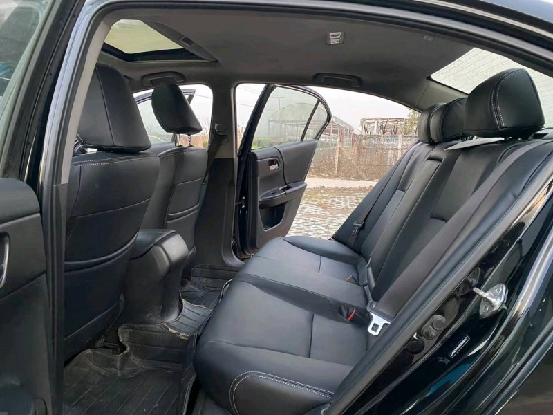 徐州14年本田雅阁7