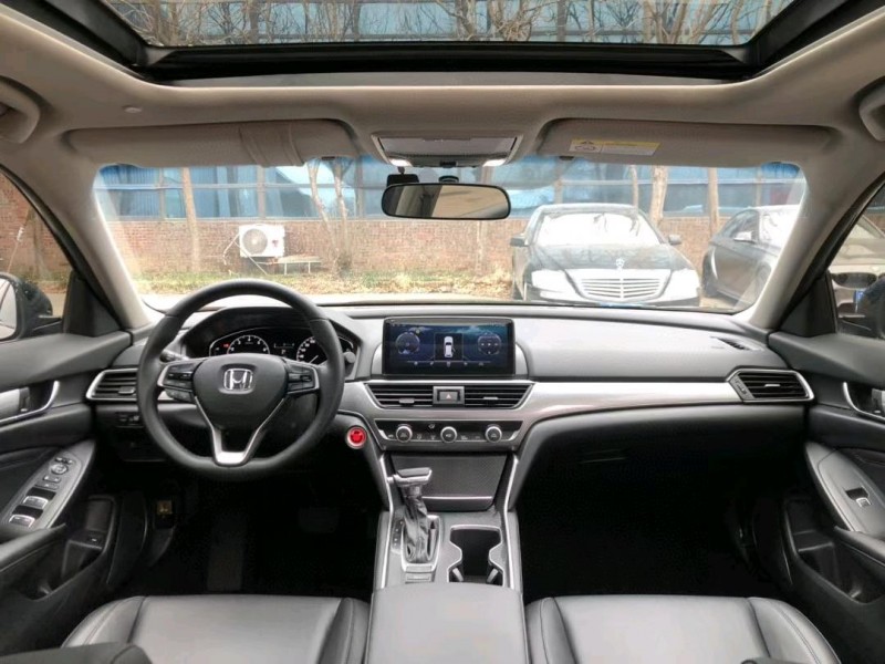 沈阳21年本田雅阁4