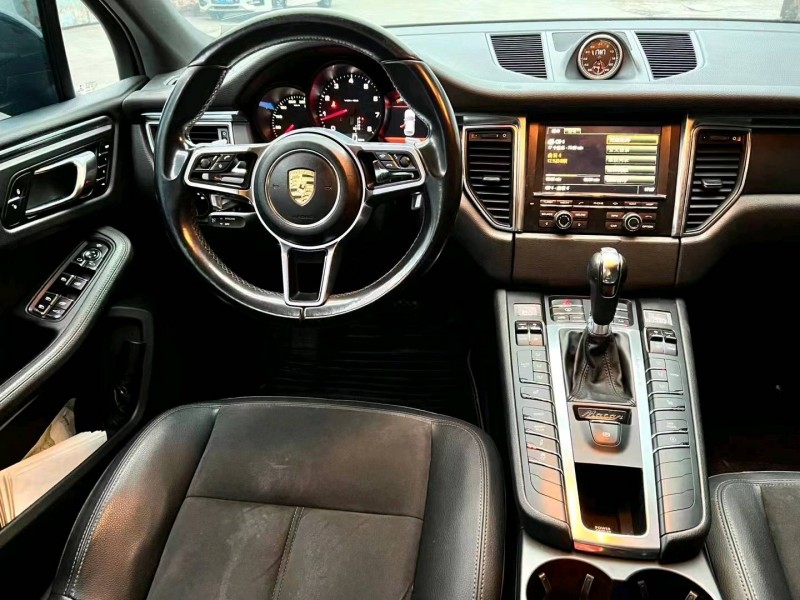 广州15年保时捷Macan9