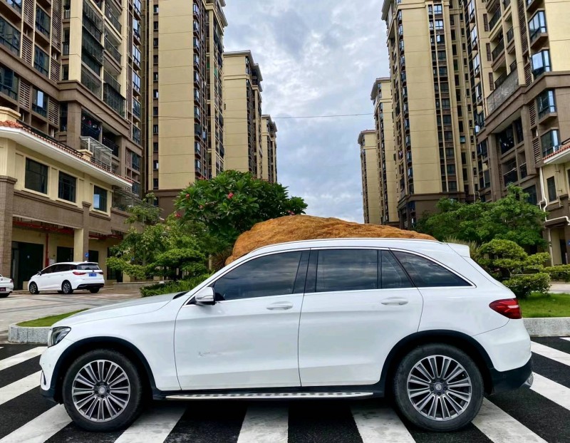 广州17年奔驰GLC4