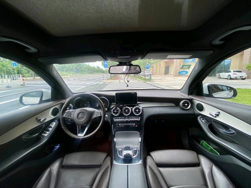 广州17年奔驰GLC7