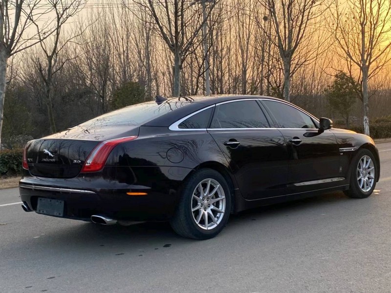徐州16年捷豹XJ8