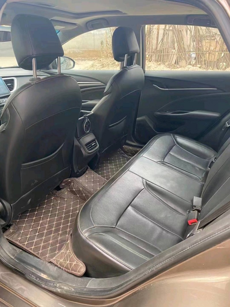 保定17年别克英朗4