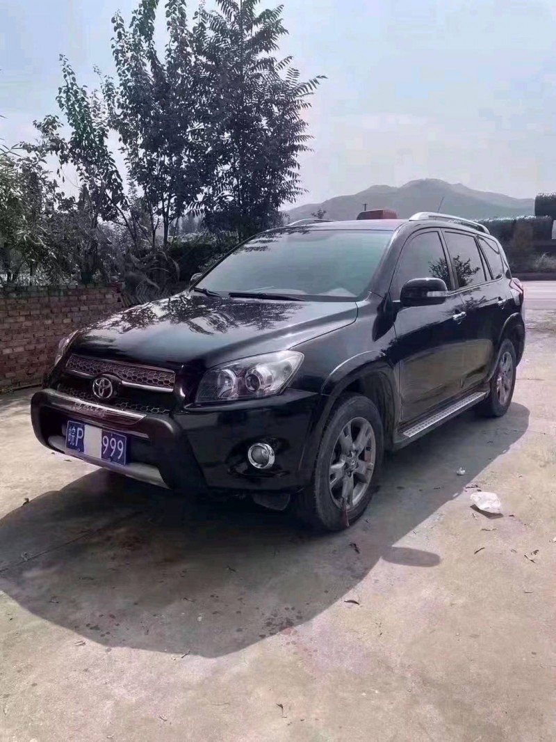 邯郸13年丰田RAV42