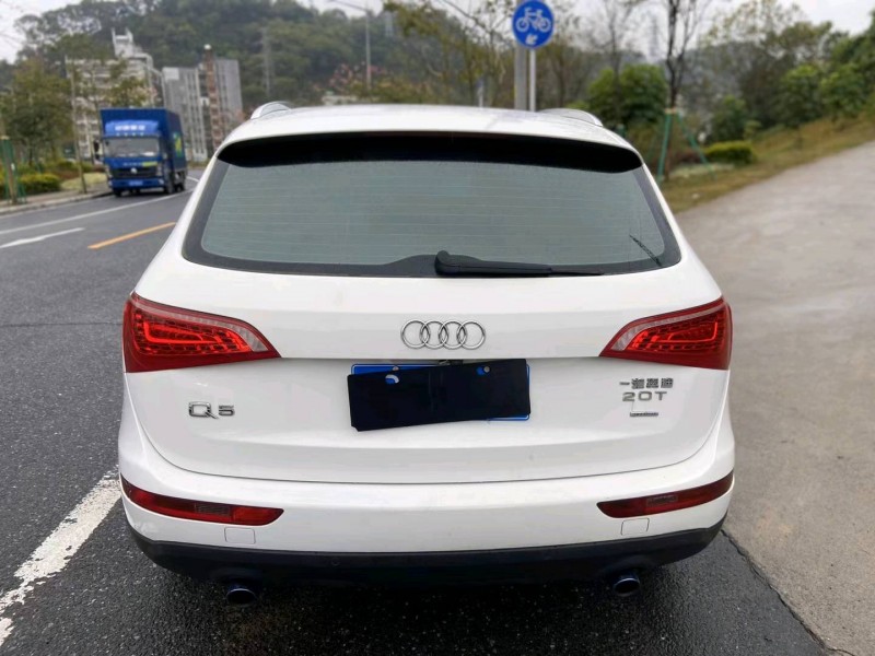 广州10年奥迪Q55
