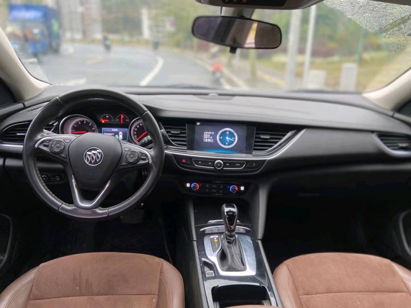 广州18年别克君威9