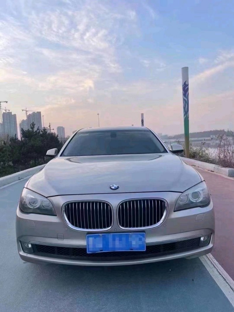 枣庄13年宝马7系8