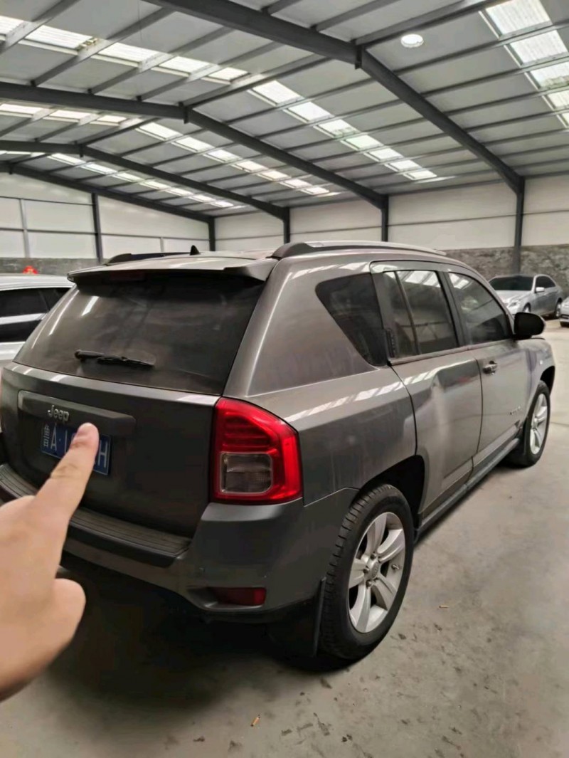 枣庄12年Jeep指南者4