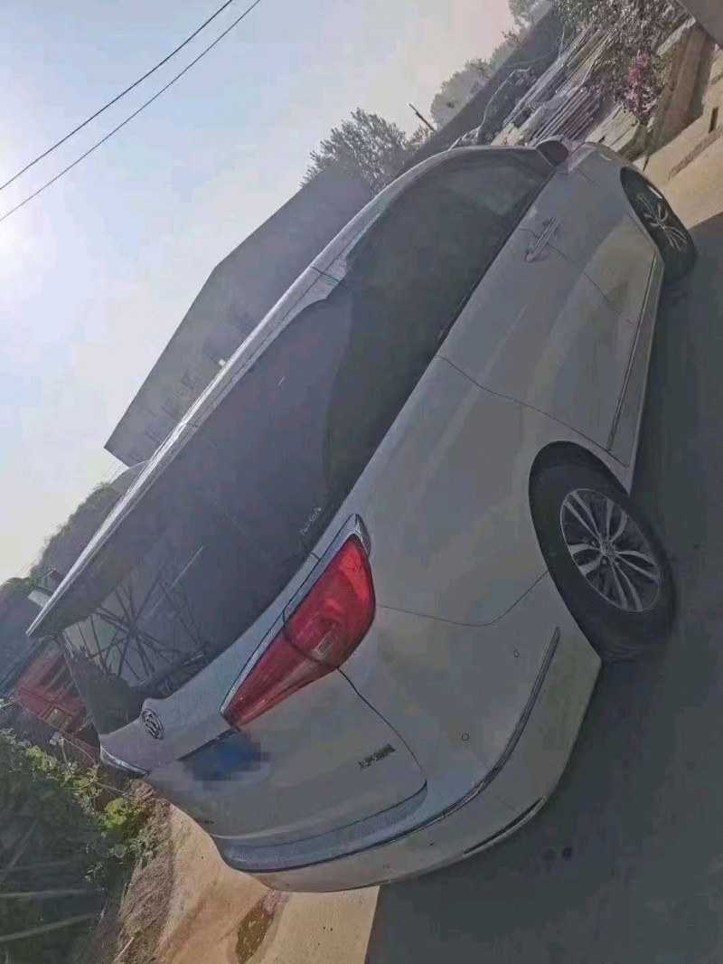 临沂18年别克GL87