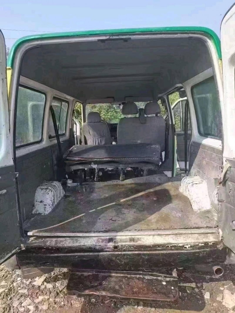 临沂15年福特全顺4